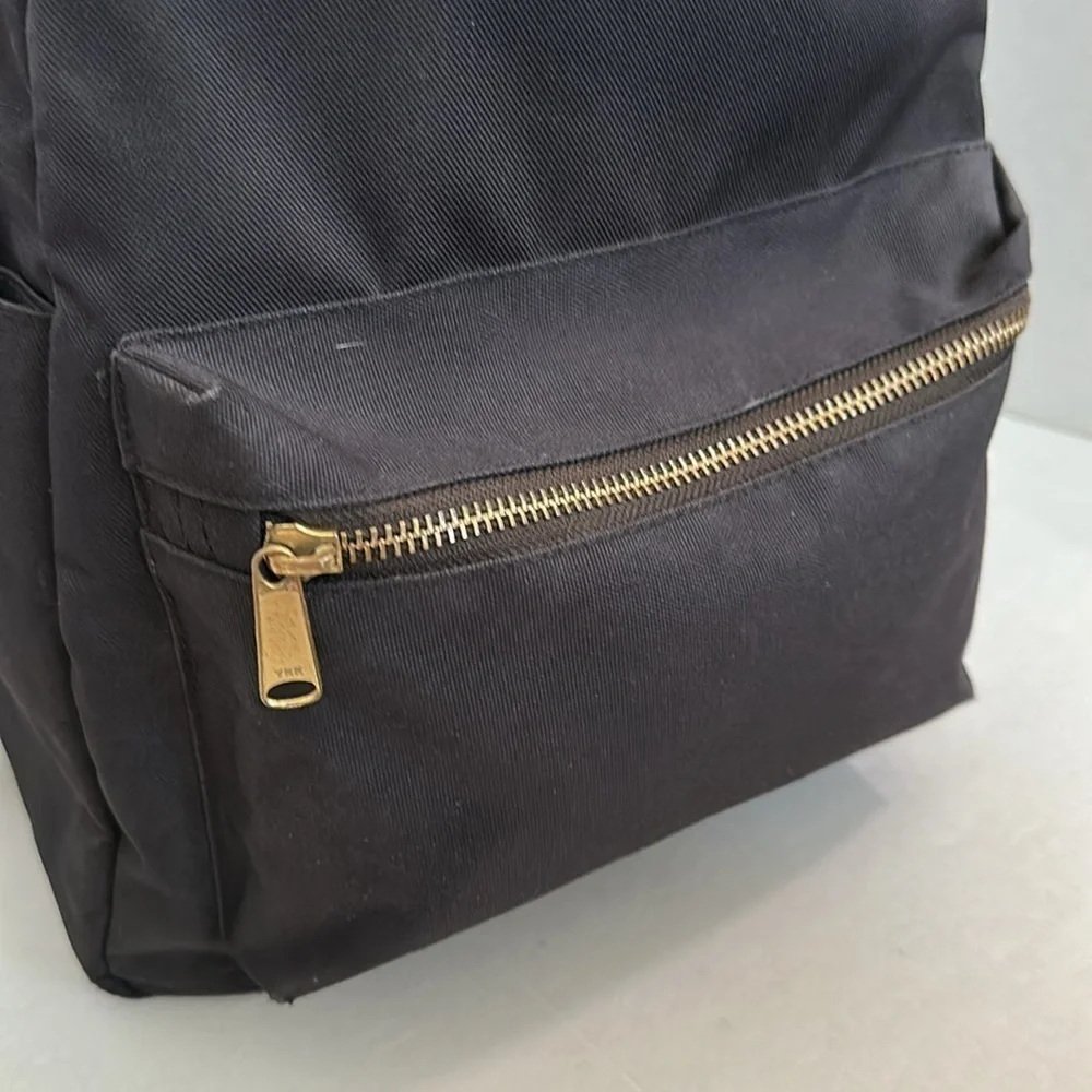Herschel Supply Company discover sleek